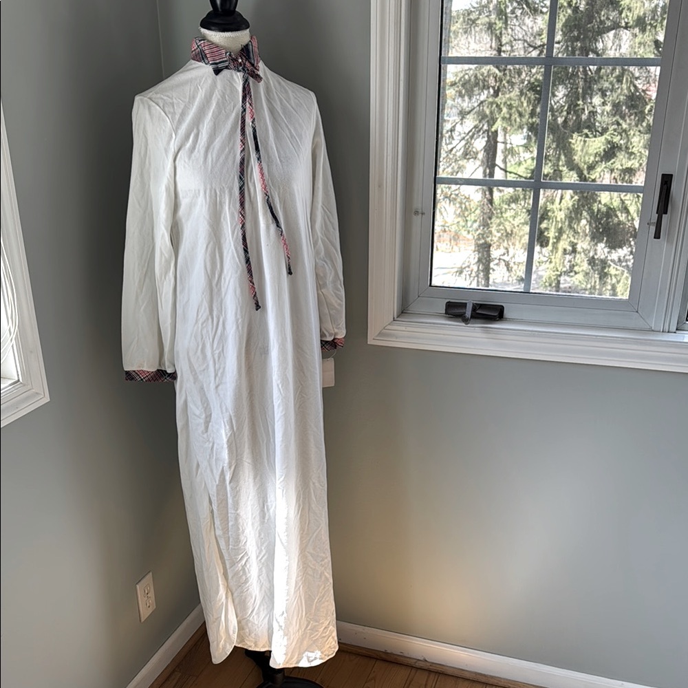 Deadstock Vintage seats Annie‎ acetate a laid trimmed nightgown NWT size 9 JR
